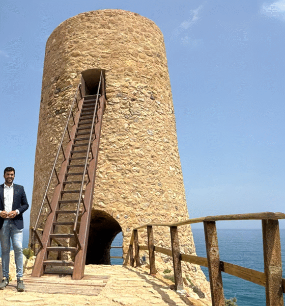 Mojácar finalises the restoration of the Pirulico Tower, one of its great historical symbols